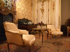 Mobilierul de living – combinatie intre vechi si modern magazin de antichitati din Bucuresti