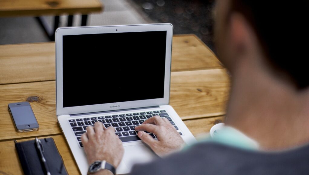 perna din spuma cu memorie