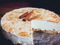 Cum sa ii aduci copilului tau un zambet pe fata cu un tort delicios? eTorturi