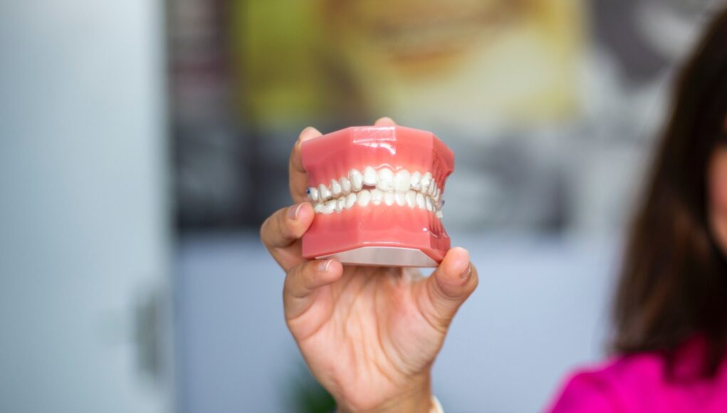 Dentist 13 septembrie