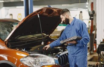 Ce ulei de servodirecție se potrivește mașinii tale Uleiul de servodirecție